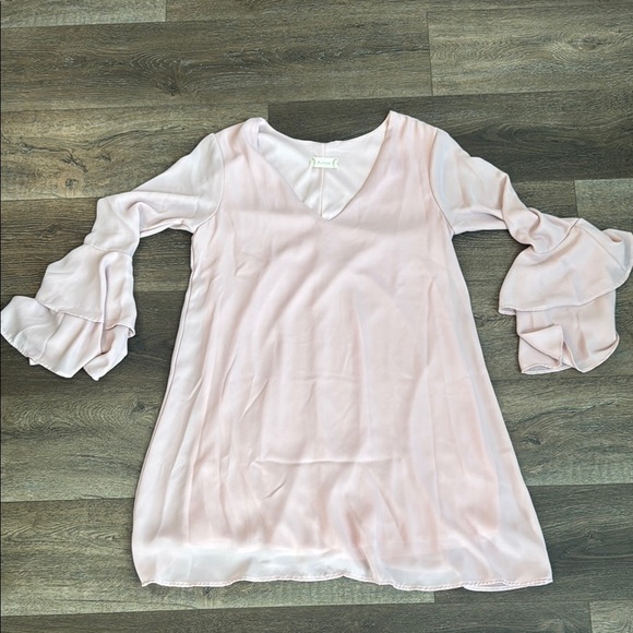 Altard State Pale Pink Bell Sleeve Dress. Women’s size small. - Picture 1 of 7